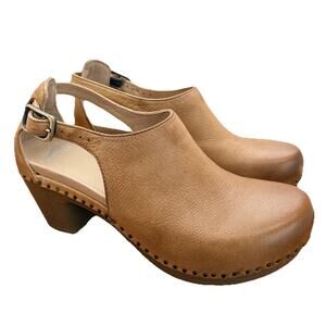 Dansko Sassy Closed Toe Clog in Tan Milled Burnished Heel Leather Size 40